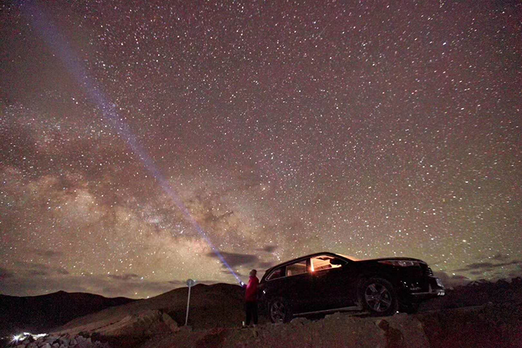 沙漠星空