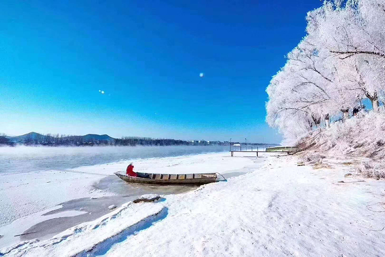 结冰的湖