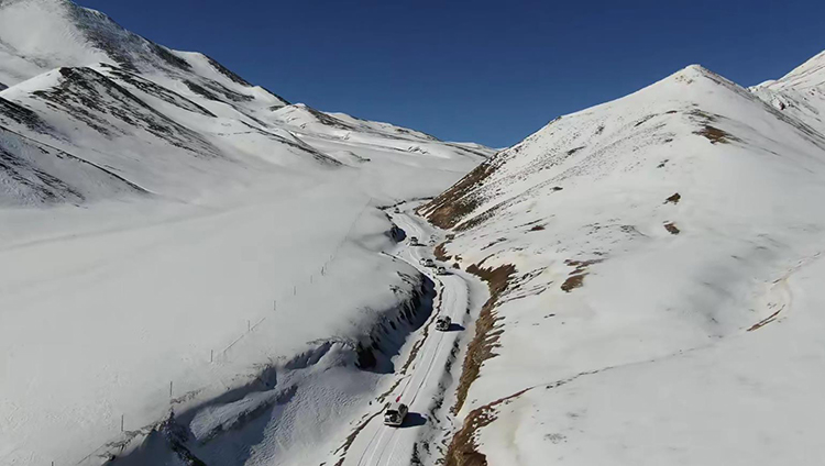 雪山